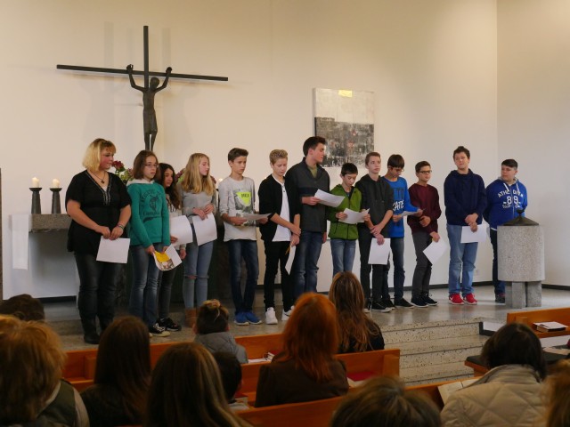 Vorstellung Konfirmanden 23.10.2016 Bild 1